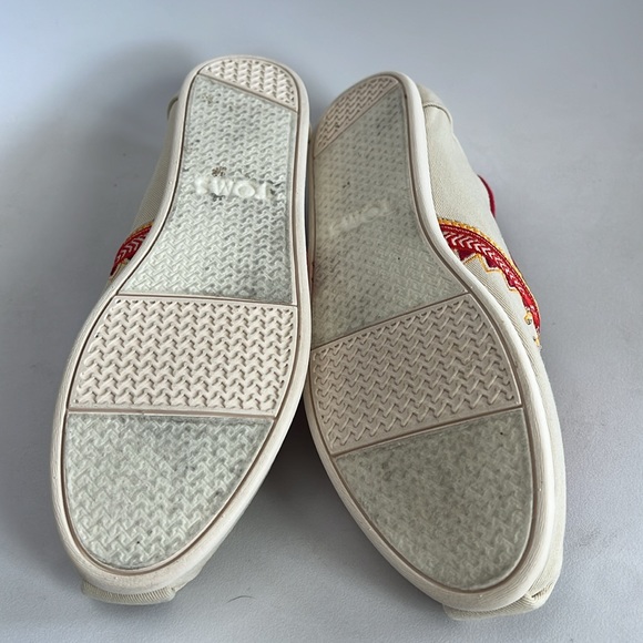 TOMS Women’s Classic Natural Canvas Beaded Embroidery Slip On - Picture 5 of 6